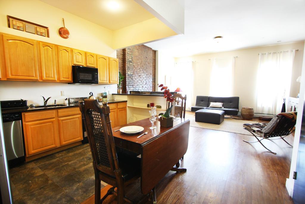 Luxury Living Suites New York Room photo
